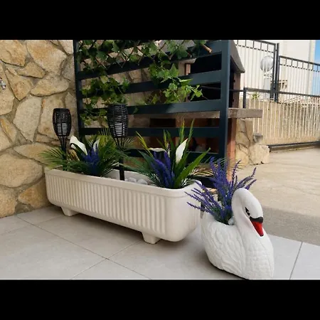 Lovre Apartman